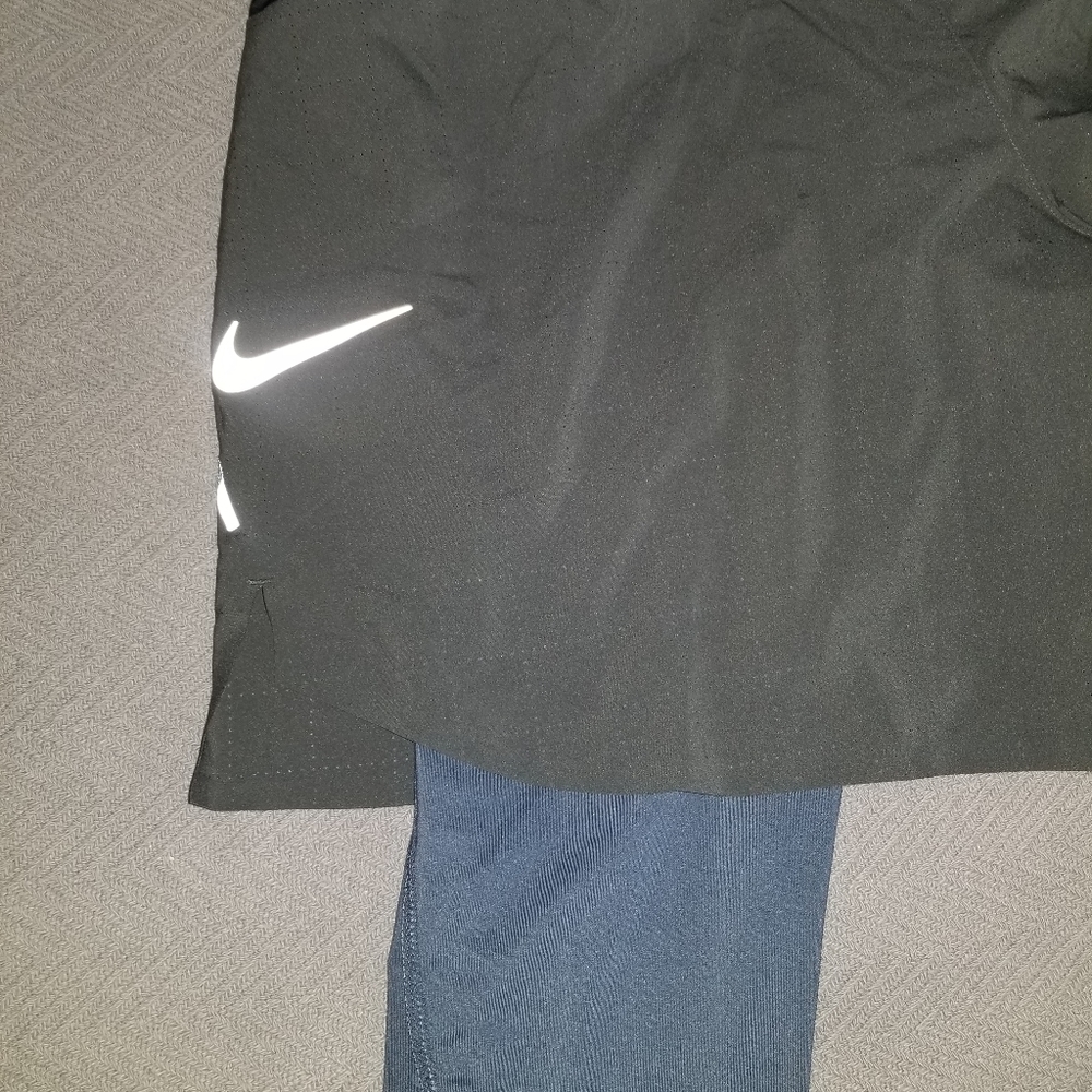 Nwt nike smoke grey tights and shorts combine